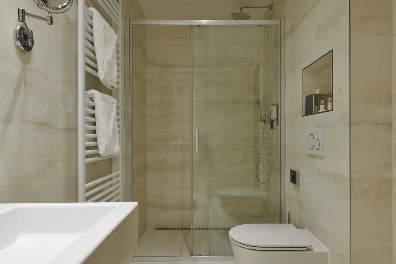 Passage Hotel 4*