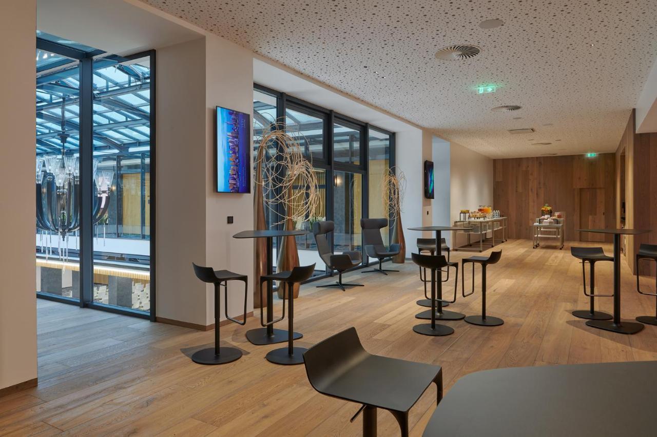 Passage Hotel